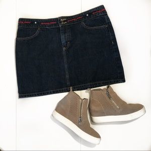 Tommy Hilfiger Skirt size 11
